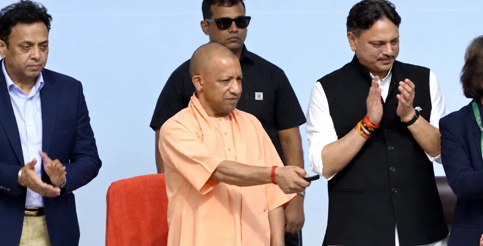 AI पर आंख बंद करके भरोसा न करें, इंसानी विवेक जरूरी: सीएम योगी
